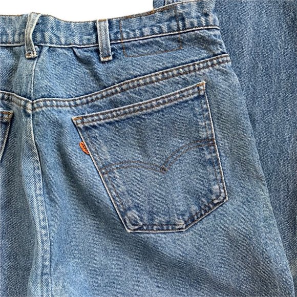 Vintage Orange Tab Light Wash Levi's Perfectly Worn In Jeans - Picture 2 of 16
